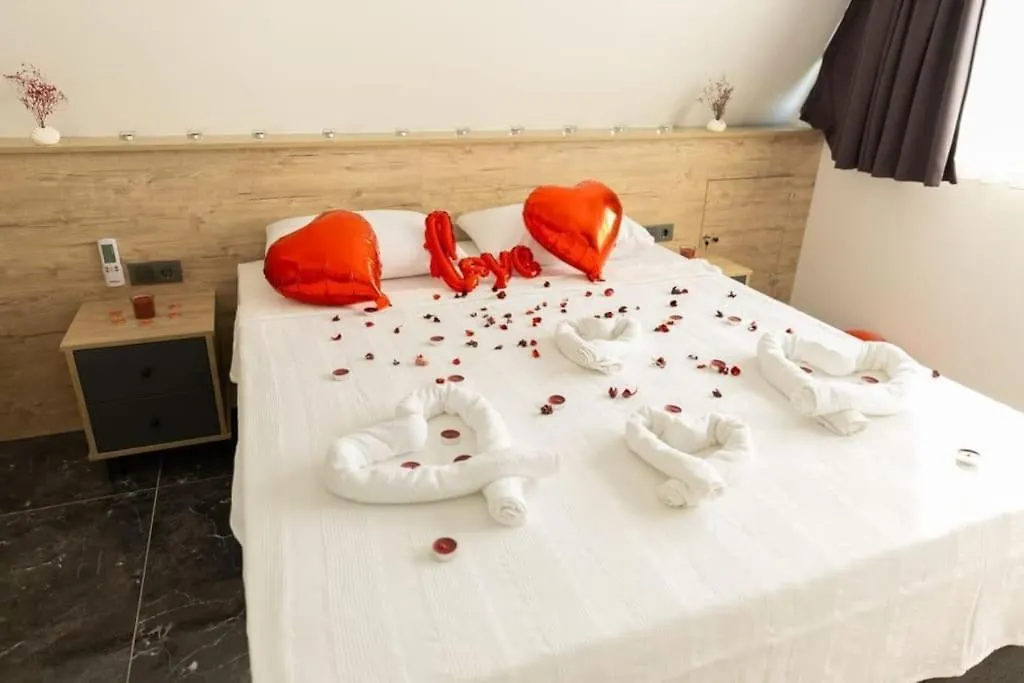 Mutlu Ve Huzur Dolu Bir Tatil Villa Ortaca